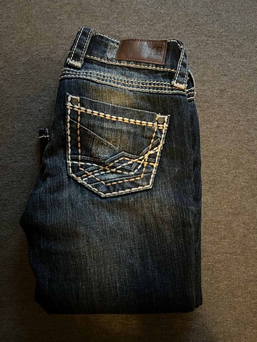 BKE Stella Women’s Boot Cut Jeans. Size 24R x 31 1/2